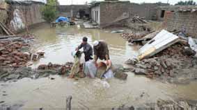 مشکلات ناشی از سیلاب در شاهراه کندز-تخار