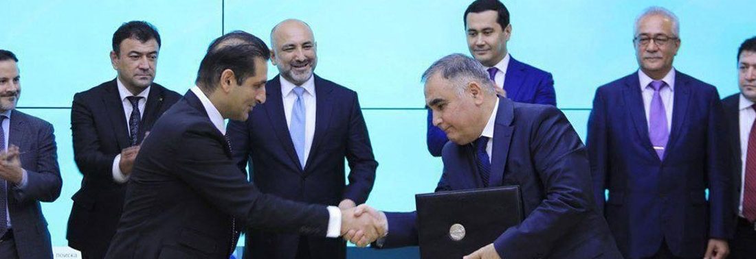 امضای قرارداد ۱۰ ساله انتقال برق از ازبکستان؛ آیا انرژی افغانستان تامین خواهد شد؟
