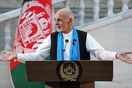 هشدار غنی از معامله با سرنوشت مردم افغانستان در روند صلح