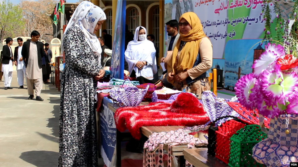 از سرگیری فعالیت‌ اتاق تجارت و صنایع زنان در هرات