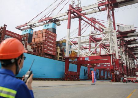 چین تسلط خود را در تجارت جهانی تثبیت کرده است