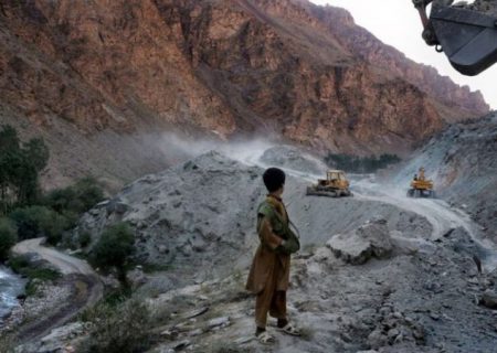 چین در تلاش دست یافتن به معادن افغانستان