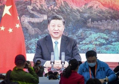 رئیس جمهور چین ‘اقتصاد عظیم’ کشورش را به روی تجارت خارجی می‌گشاید