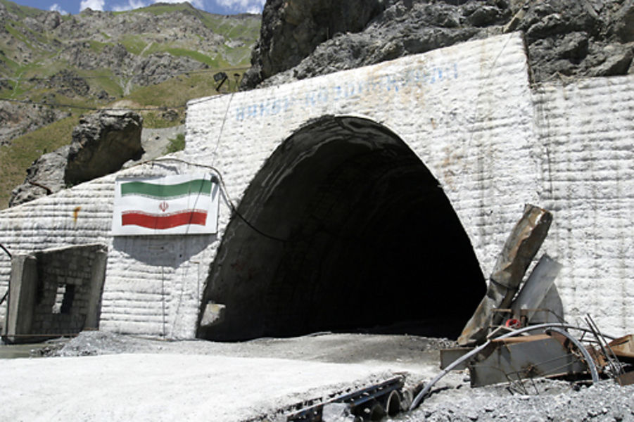 توافق ایران و تاجیکستان برای تکمیل ساخت تونل استقلال