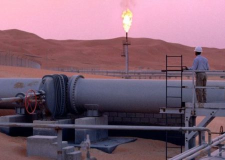سود شرکت نفتی آرامکو ۴۵ درصد کاهش یافت