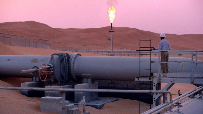 سود شرکت نفتی آرامکو ۴۵ درصد کاهش یافت