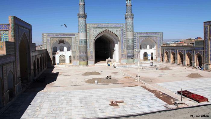 کاشی‌سازی سنتی در هرات؛ نگرانی از نابودی و تلاش برای ثبت جهانی