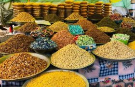 صادرات میوه‌خشک افغانستان در سال ۱۴۰۲ خورشیدی بیست درصد افزایش داشته