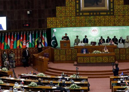 آغاز نشست وزیران خارجه سازمان همکاری کشور های اسلامی در پاکستان