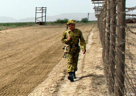 تاجیکستان برای مهاجران احتمالی افغانستان اردوگاه ساخته است