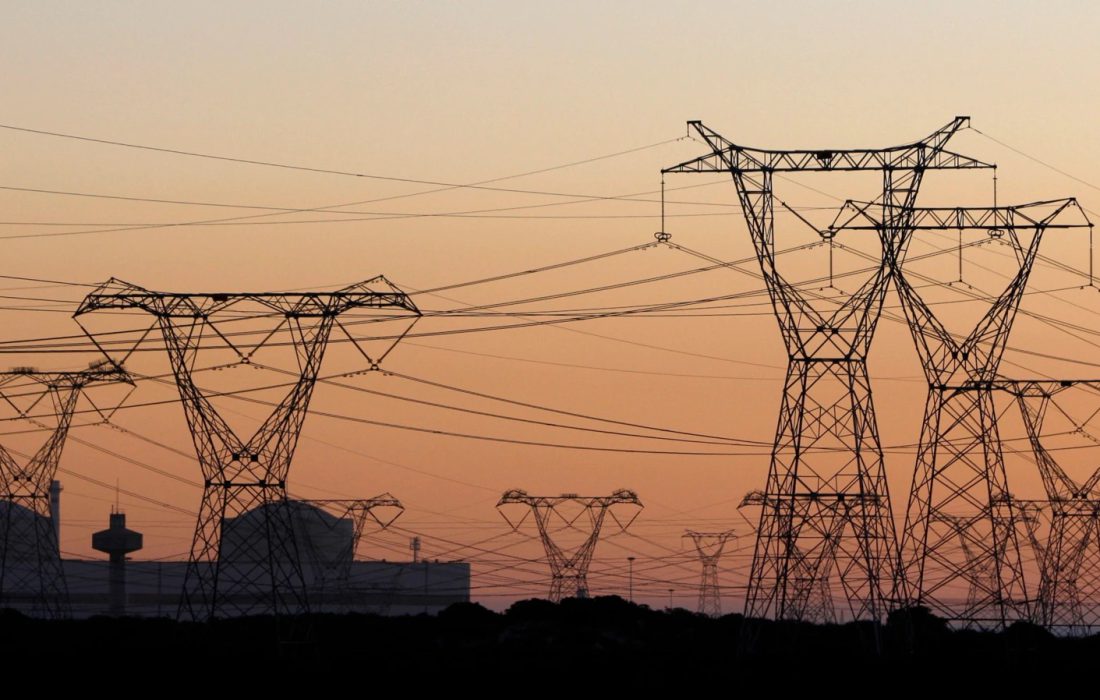 کار باقی‌مانده پروژه لین برق ۵۰۰ کیلوولت ترکمنستان امضا شد