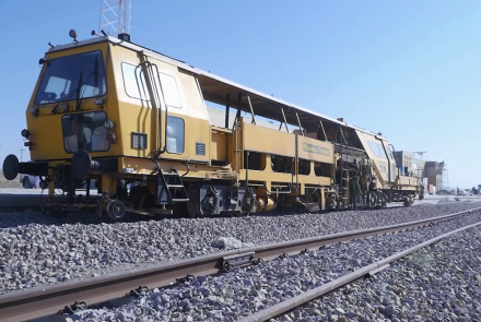 انتقالات از طریق خط آهن میان افغانستان و اوزبیکستان متوقف شد