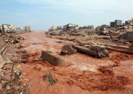سیل و شکسته شدن سد در لیبی؛ مرگ ۲۳۰۰ نفر تایید شد