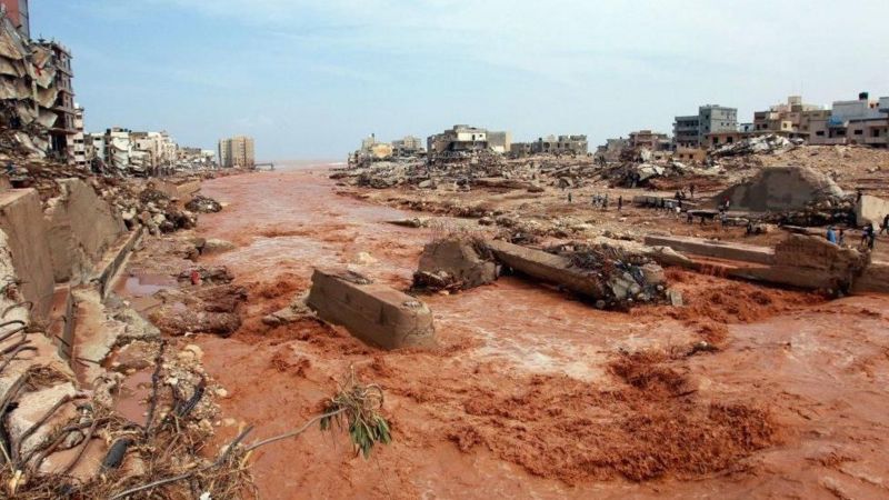 سیل و شکسته شدن سد در لیبی؛ مرگ ۲۳۰۰ نفر تایید شد