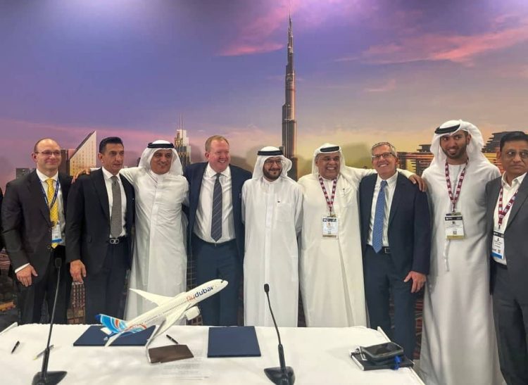 امارات به ارزش ۵۰ میلیارد دالر از بویینگ هواپیما خریداری کرد