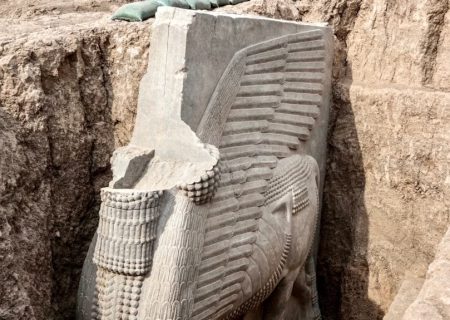 کشف پیکره سنگی گاو بالدار به قدمت ۲۷۰۰ سال در شمال عراق