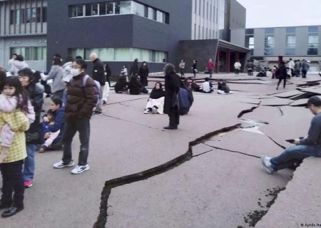 هشدار از احتمال سونامی در پی زلزله شدید در جاپان
