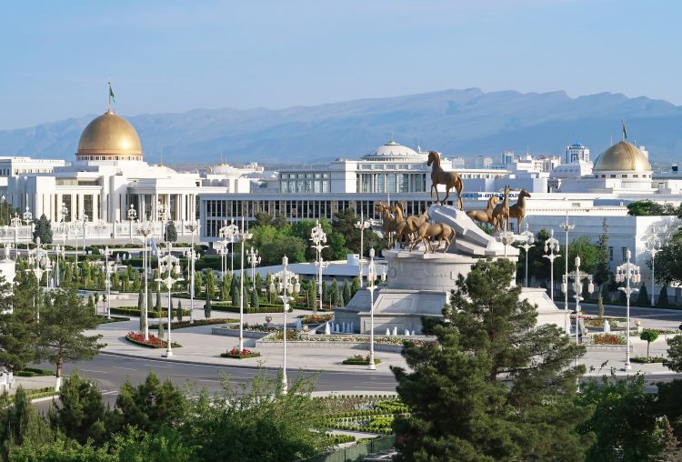 ظرفیت‌های بیش‌تر ترکمنستان برای میزبانی مذاکرات صلح در مقایسه با قطر
