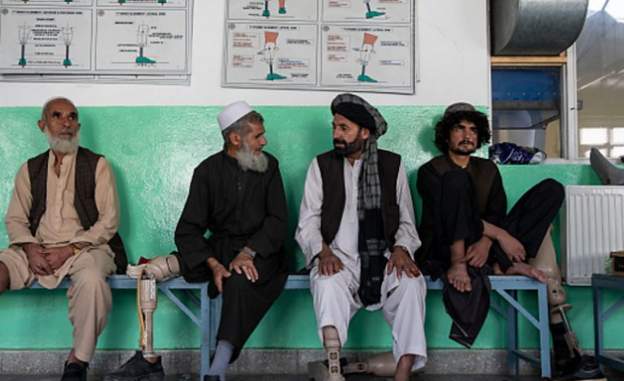 ۱۰۰هزار نفر از لیست وزارت «شهدا و معلولان» طالبان خارج شد