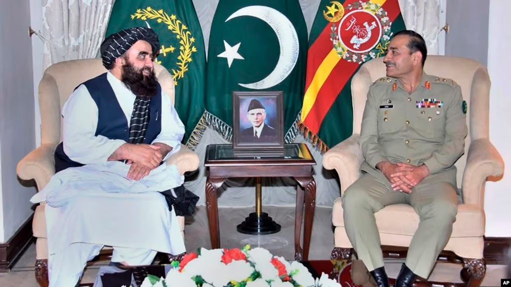 روابط حکومت جدید پاکستان با افغانستان تحت تاثیر نظامیان پاکستانی خواهد بود