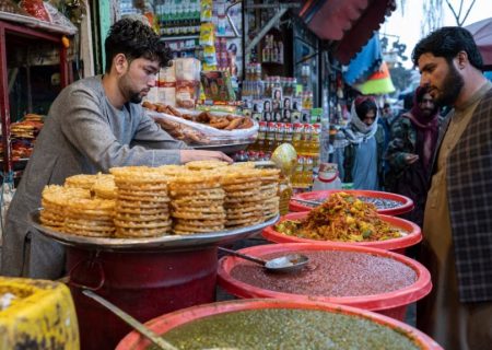 معنای نرخ تورم «منفی» در اقتصاد افغانستان چیست؟