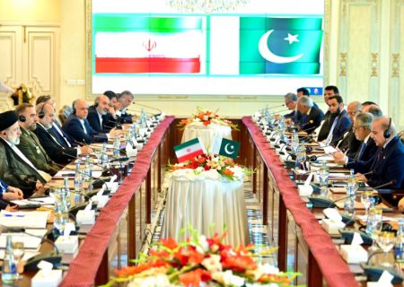 ایران و پاکستان به افزایش تجارت دو کشور تا ده میلیارد دالر توافق کردند